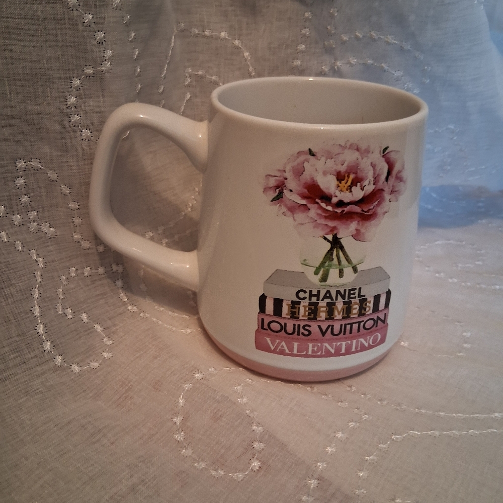 Chic Floral Mug with Designer Accents